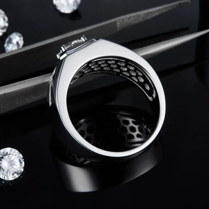 GEM'S BALLET Round Moissanite Father's Ring – Timeless Elegance for Him